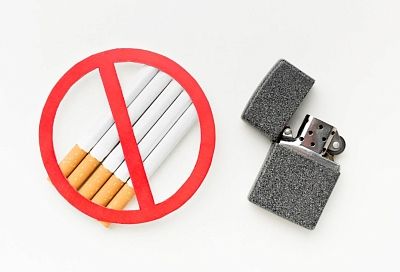 От разговора до полиции: алгоритм действий, если сосед курит на лестничной клетке