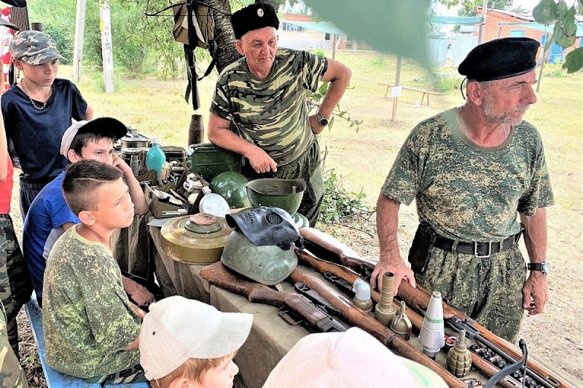 Казачьи военно-полевые сборы провели в Гулькевичском районе