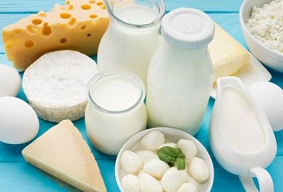 Врач назвала молочные продукты по-особому полезными для женщин с менопаузой