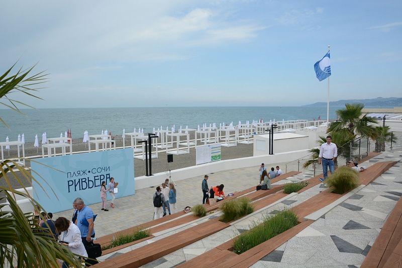 33 пляжа в Сочи получили «Голубые флаги»