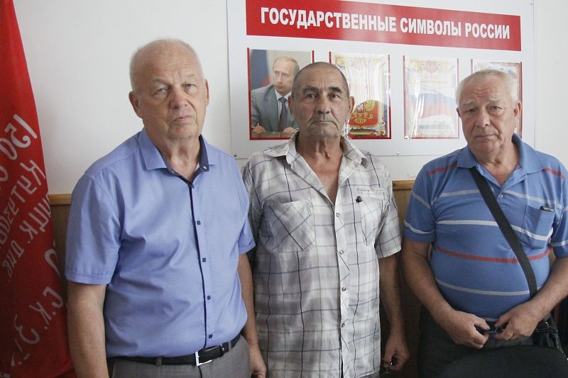 Ветераны Новопокровского района обсудили инициативу президента о выплате единовременной денежной поддержки пенсионерам и военнослужащим