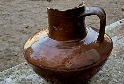 Монеты, мечи, украшения и посуду обнаружили при раскопках в «Некрополе древнего города Горгиппия» в Анапе