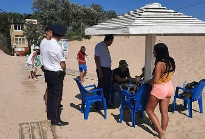 Власти Анапы предупредили об опасности временных «тату» на пляже