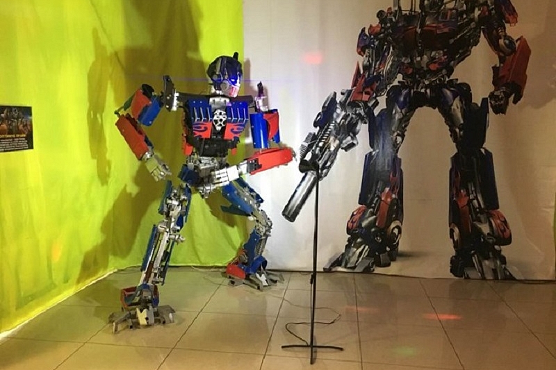 В Краснодаре открылась выставка роботов «Восстание машин»