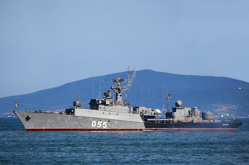 Корабли Черноморского флота провели учения по ПВО в Черном море