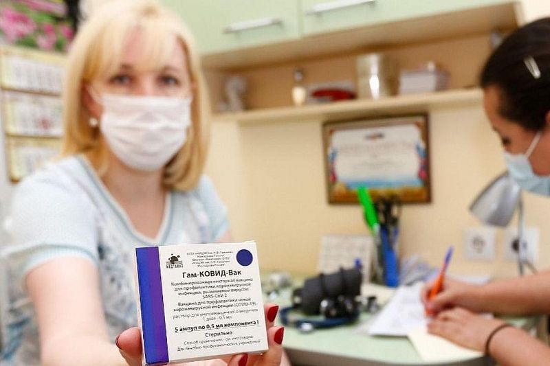 Вице-губернатор Кубани Анна Минькова сделала прививку от коронавируса