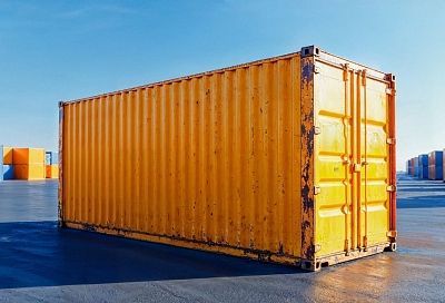 Онищенко предупредил об опасности проживания в морских контейнерах