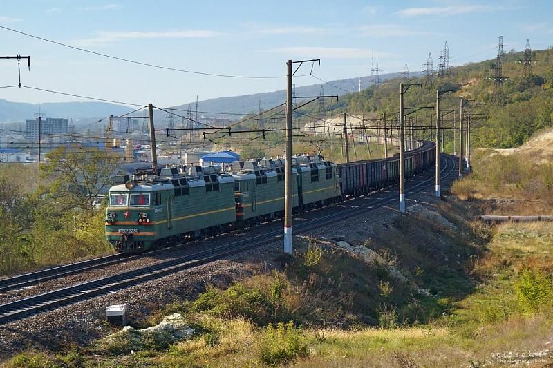 В Краснодарском крае грузовой поезд сбил насмерть 40-летнюю женщину