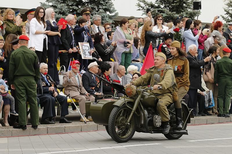 В 11.00 на Главной городской площади состоится парад соединений и воинских частей Краснодарского военного гарнизона. 