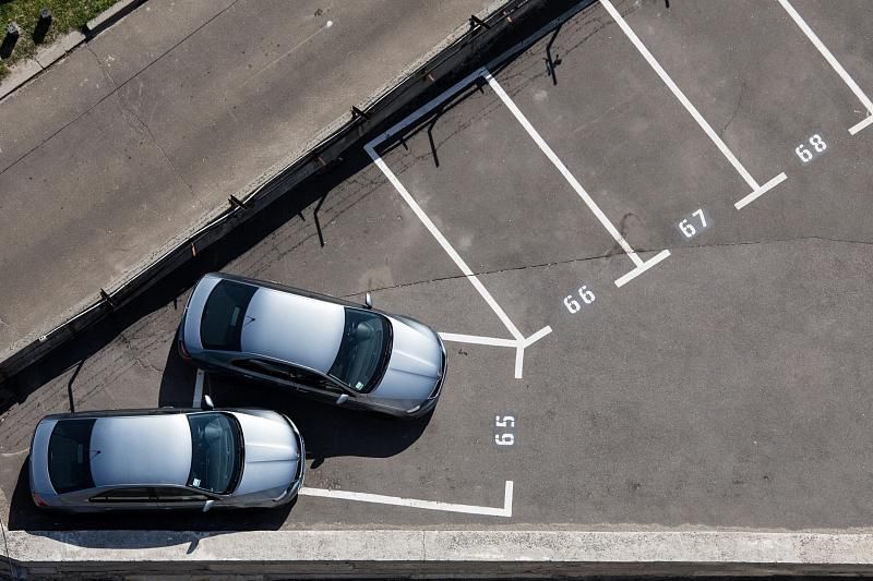 В Краснодарском крае могут сузить размер парковки для легковых авто