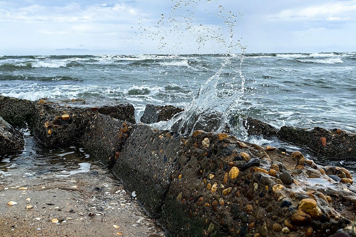 ПВО уничтожила два беспилотника ВСУ над акваторией Азовского моря