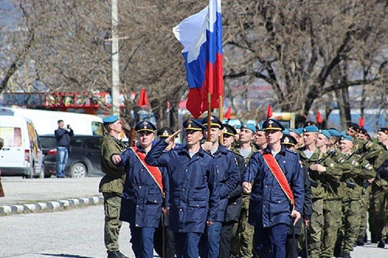 В Новороссийске прошла первая репетиция парада Победы