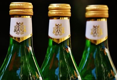 Краснодарский край включили в эксперимент по маркировке импортного алкоголя