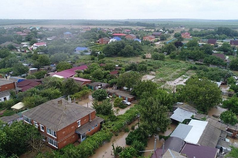 Живущих в зонах подтопления россиян могут обязать страховать свои дома