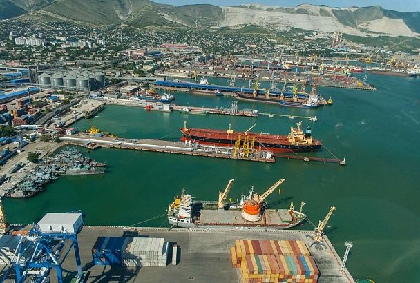 Росприроднадзор оштрафовал торговый порт Новороссийска на 3,6 млн рублей за загрязнение Черного моря