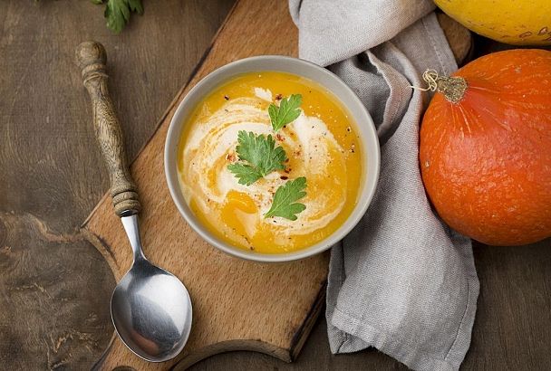 Крем-суп из тыквы со сливками на ужин: простой рецепт - нужен только блендер