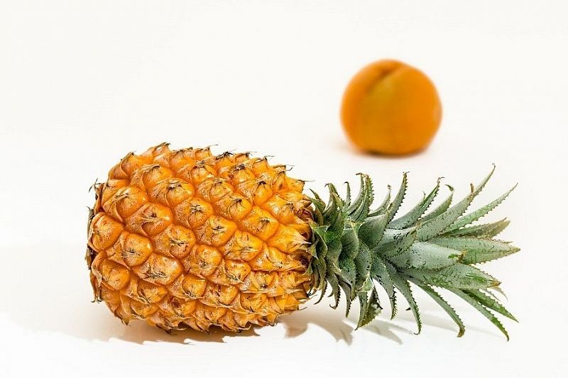 Помогает похудеть и очистить сосуды: диетолог рассказал о пользе ананаса
