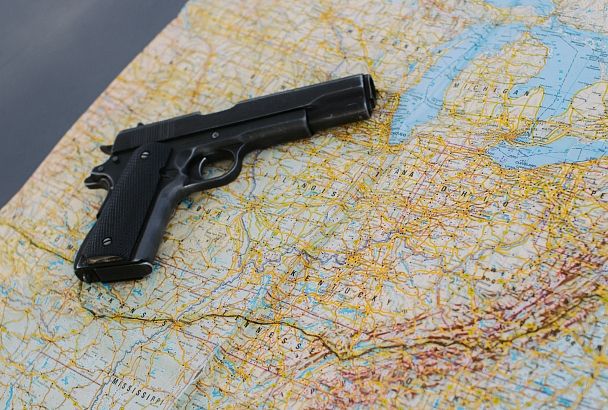 Вооружен и очень опасен: возможно, один из убийц ставропольского полицейского скрывается на Кубани