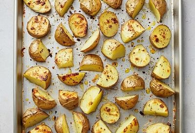 Мой секрет идеальной корочки и мягкой середины: запеченный картофель по-деревенски