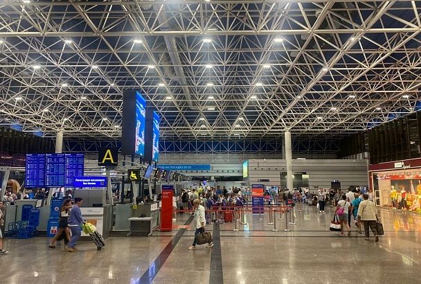 В аэропорту Сочи прокомментировали многочасовую задержку рейса в Анталью