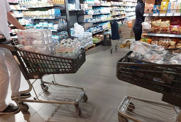 Пересохшие краны и очереди в магазинах: в украинском Кривом Роге начались проблемы с водой