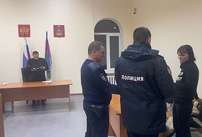 Суд ужесточил наказание матери, бросившей шестерых детей в неотапливаемом доме на Кубани