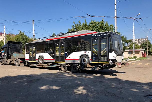В Краснодар прибыл первый троллейбус с автономным ходом