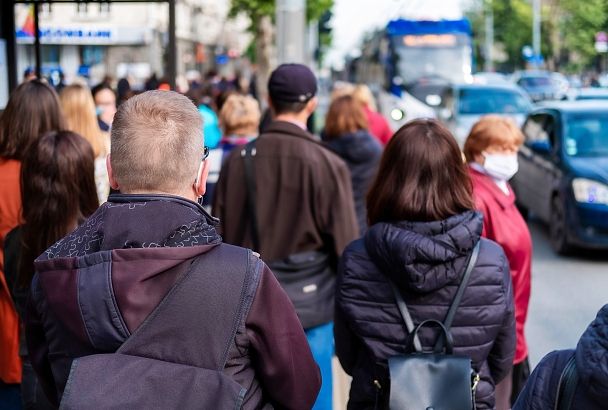 Большие очереди образовались на переходе Нарва — Ивангород