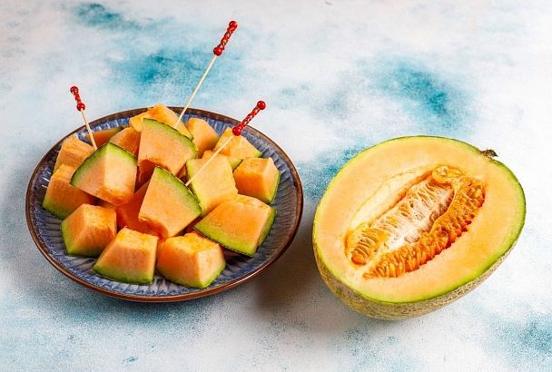 Лучший фрукт августа - дыня: как она влияет на здоровье человека
