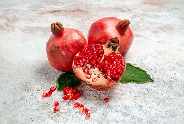 Приятная новость для гипертоников: врач назвал фрукт, который стабилизирует давление