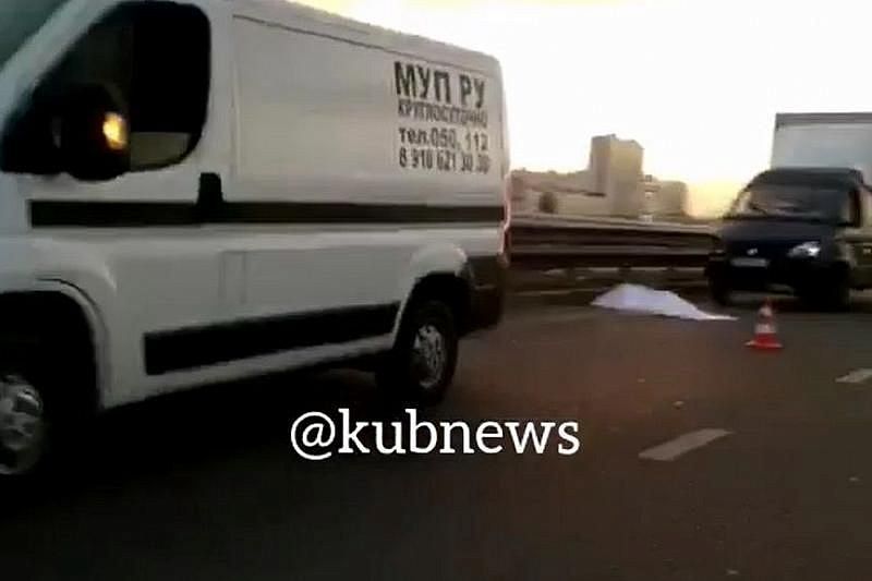 Стали известны подробности гибели дорожника под колесами грузовой «газели» в Краснодаре