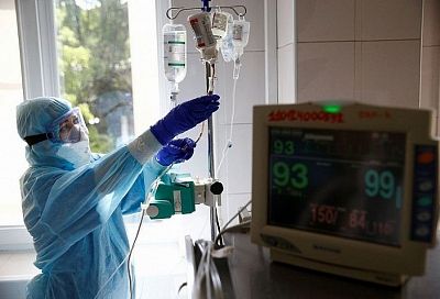 В Минздраве заявили о возможной третьей волне коронавируса в России