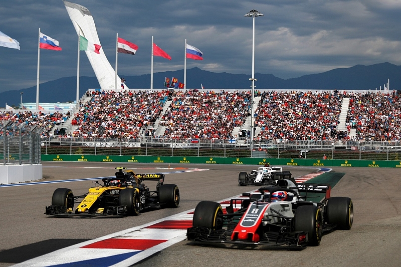 В Сочи продолжают подготовку к проведению Гран-при «Формулы-1»