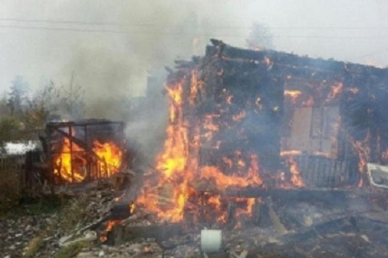 Из чувства неприязни: житель Краснодарского края задержан за поджог соседского дома