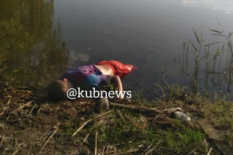 В Краснодаре в Покровском озере утонул мужчина