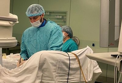 Семисантиметровую кисту почки удалили лапароскопически врачи Городской больницы № 4 Сочи