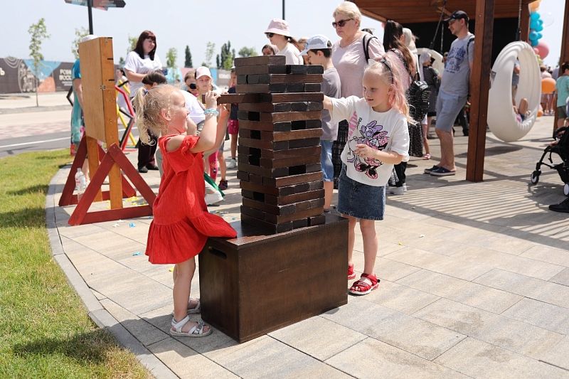 Краснодарский застройщик организовал в парке праздник в честь Дня защиты детей