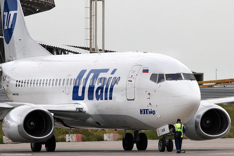 Самолет авиакомпании «ЮТэйр» не смог вылететь из Сургута в Сочи из-за запаха гари