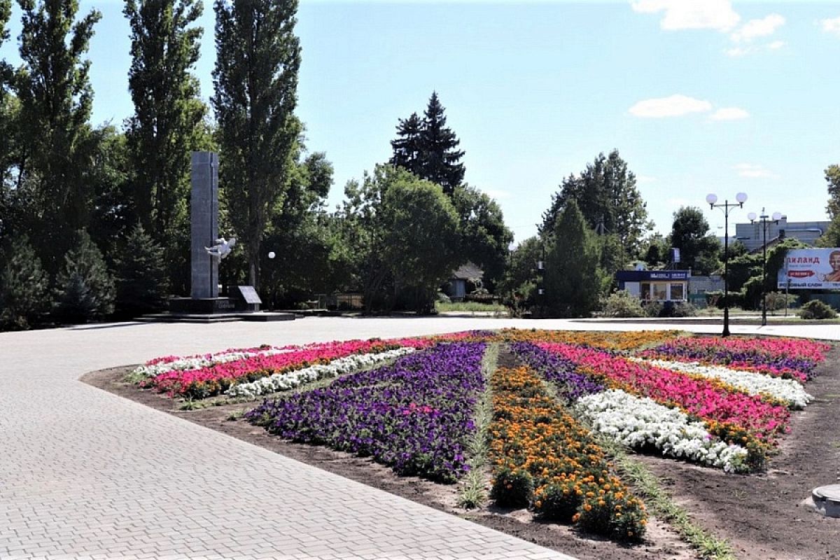 В Тихорецке благодаря нацпроекту «Жилье и городская среда» привели в порядок общественную территорию