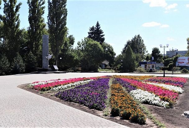 В Тихорецке благодаря нацпроекту «Жилье и городская среда» привели в порядок общественную территорию