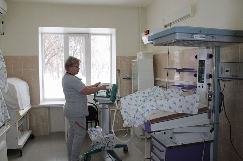Новый аппарат ИВЛ для новорожденных поступил в Щербиновскую ЦРБ