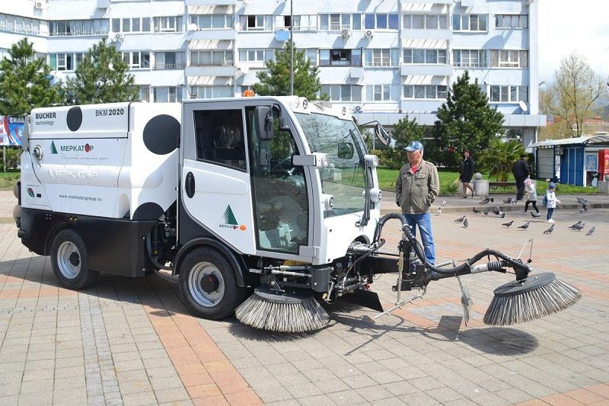 В Туапсе появятся десять новых мусороуборочных машин 