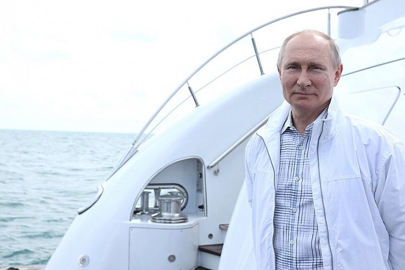 Путин и Лукашенко совершили морскую прогулку в Сочи