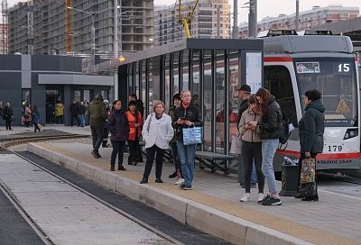 На Кубани с 1 июня вводят штрафы за курение на остановках, около домов и магазинов