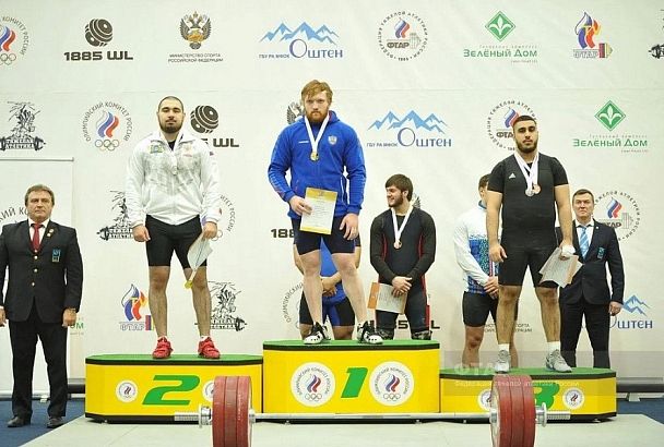 Кубанские тяжелоатлеты завоевали 16 медалей на первенстве России 