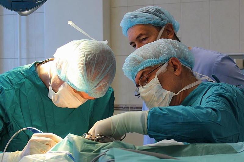 В Краснодаре нейрохирурги удалили ребенку новообразование и избавили его от эпилепсии