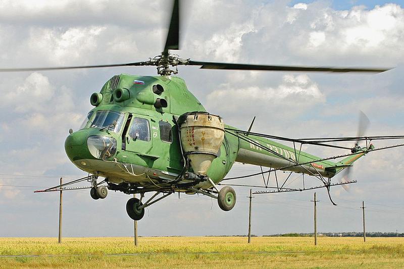 В Краснодарском крае упал вертолет Ми-2. Пилот погиб