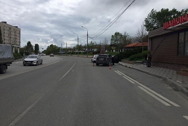 В Новороссийске женщина на Cadillaс сбила подростка на пешеходном переходе