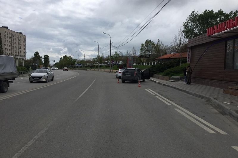 В Новороссийске женщина на Cadillaс сбила подростка на пешеходном переходе