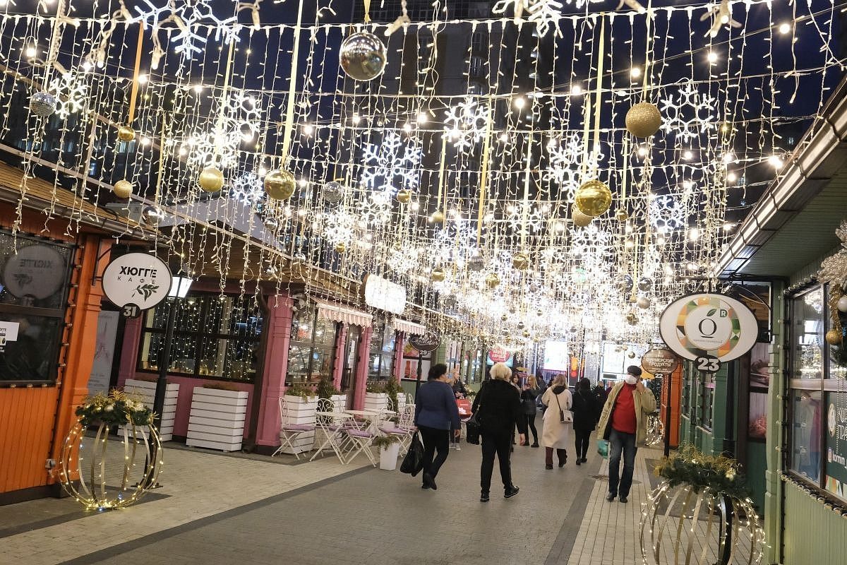 Большинство опрошенных краснодарцев планируют покупку новогодних подарков заранее 